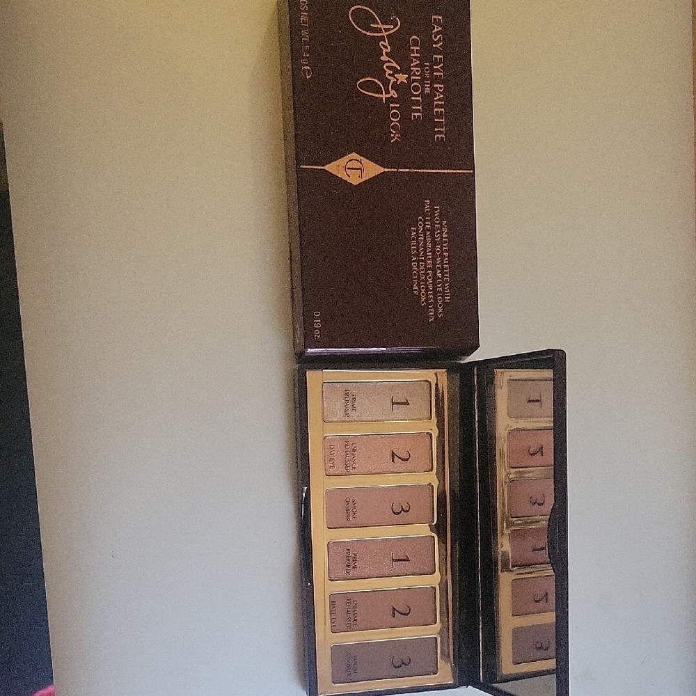 Charlotte Tilbury Easy Eye Palette - Brown and Gold